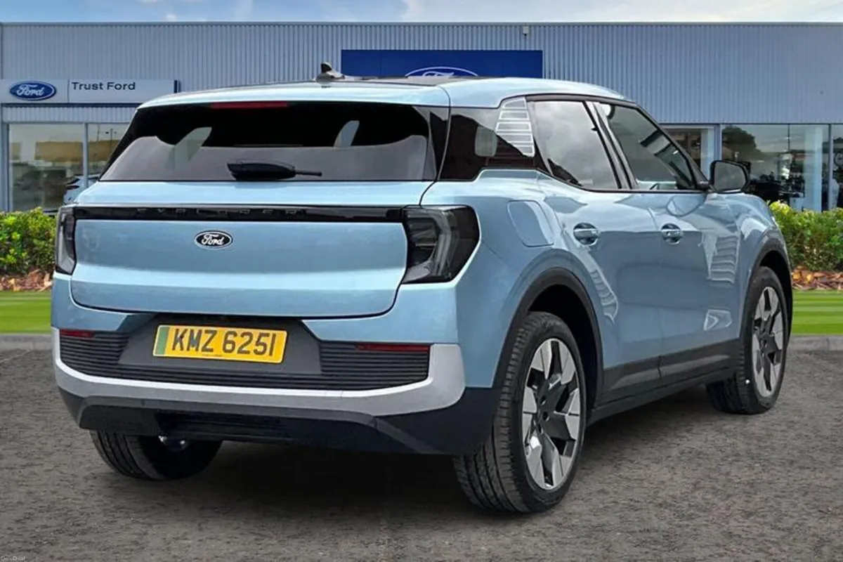 Ford Explorer Extended Range 79kWh Premium SUV 5dr - Image 4