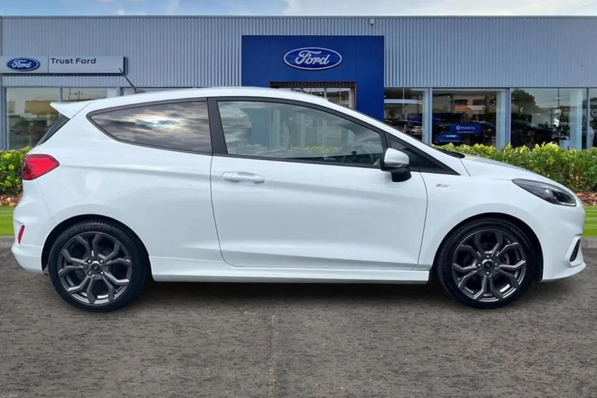 Ford Fiesta ST-Line Edition - Image 3