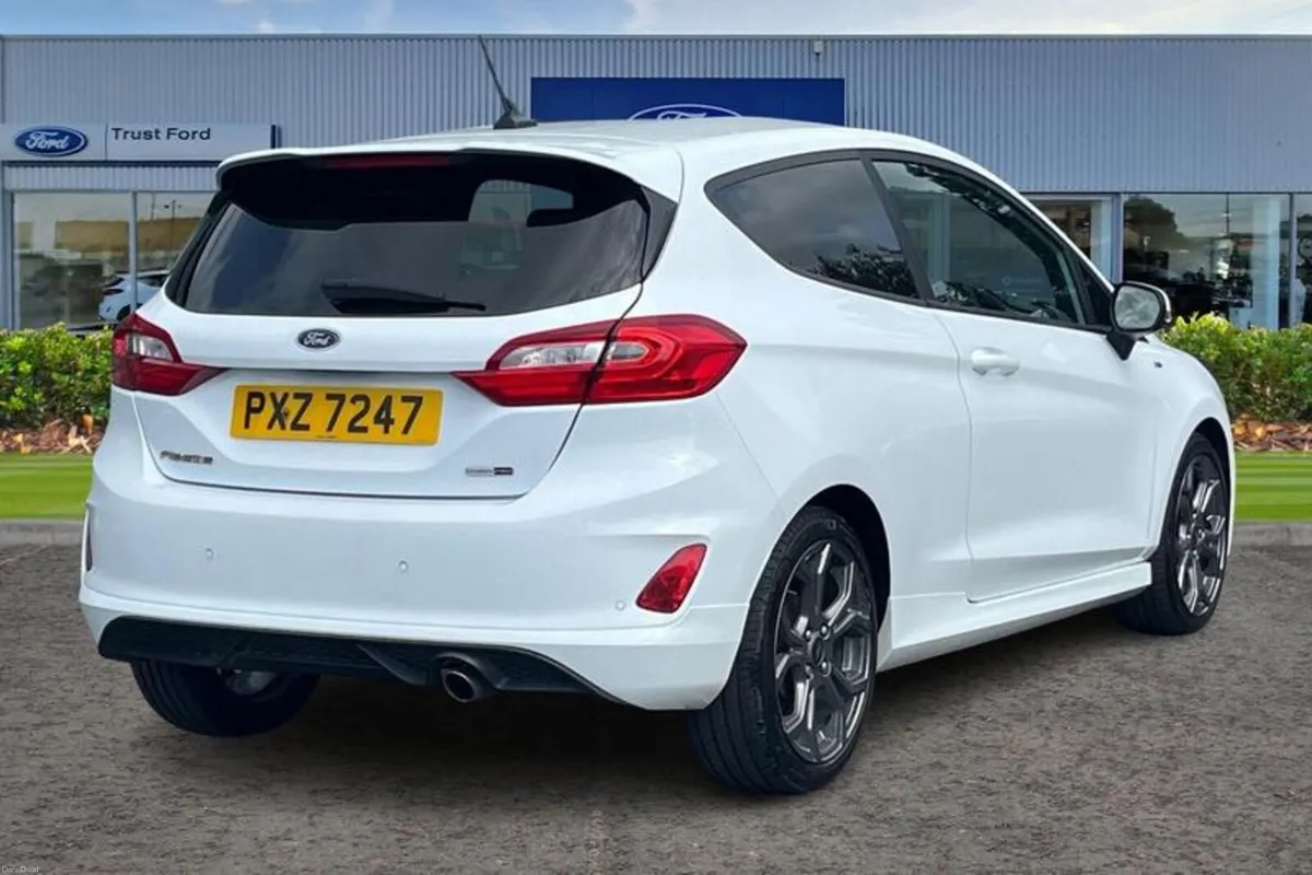 Ford Fiesta ST-Line Edition - Image 4