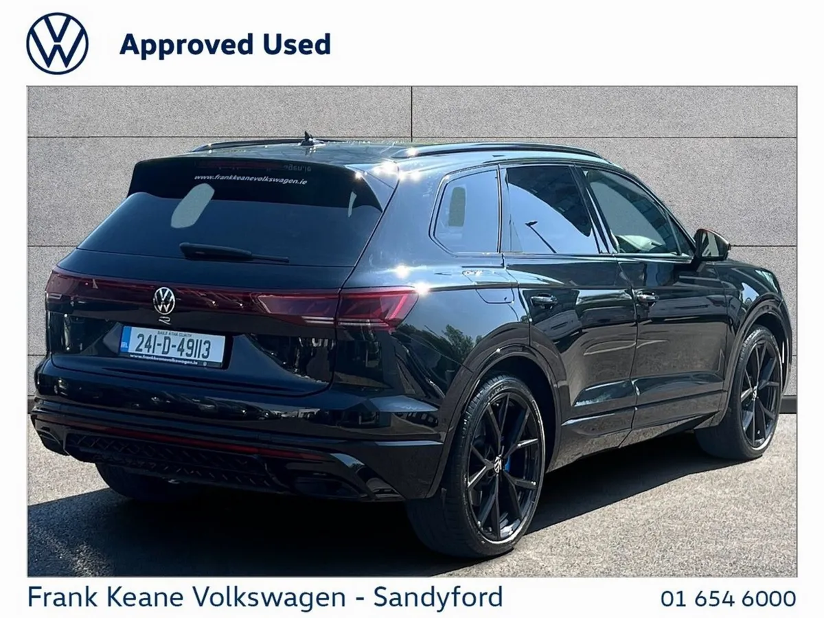 Volkswagen Touareg *R-Line* eHybrid 3.0TSI PHEV 46 - Image 3