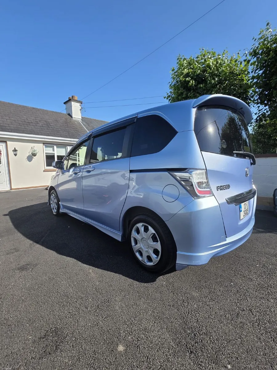 *PRICE DROP* Honda Freed 2013 - New NCT - Image 6