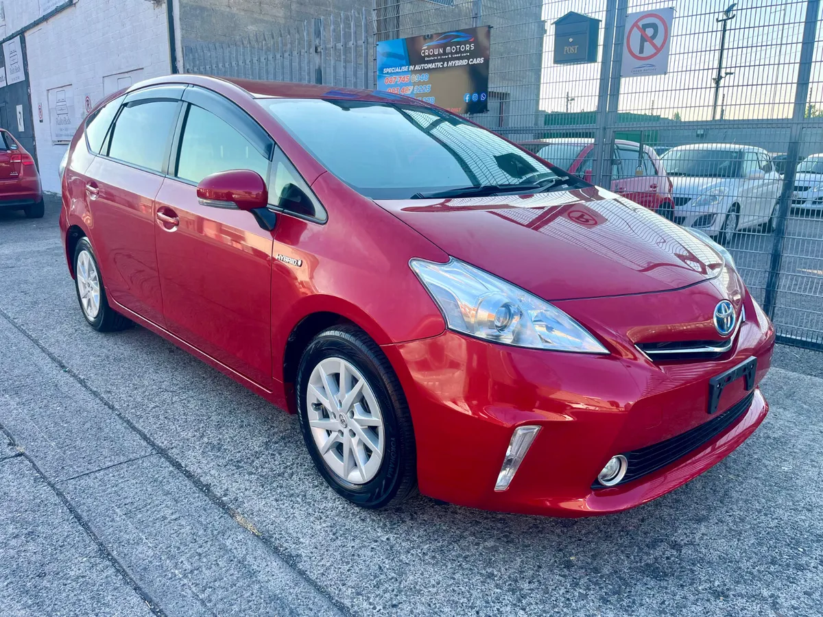 Toyota Prius Alpha 7 seater 2014 - Image 1
