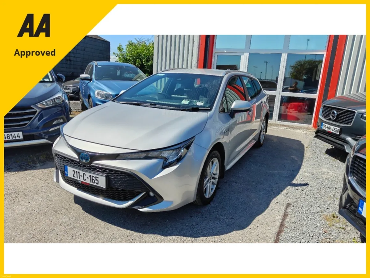 Toyota Corolla HYB 1.8 LUNA TS AUTO 4DR - Image 5