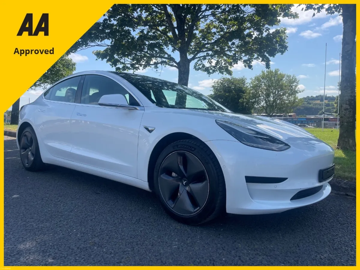 Tesla Model 3 STANDARD PLUS FREE DELIVERY - Image 2