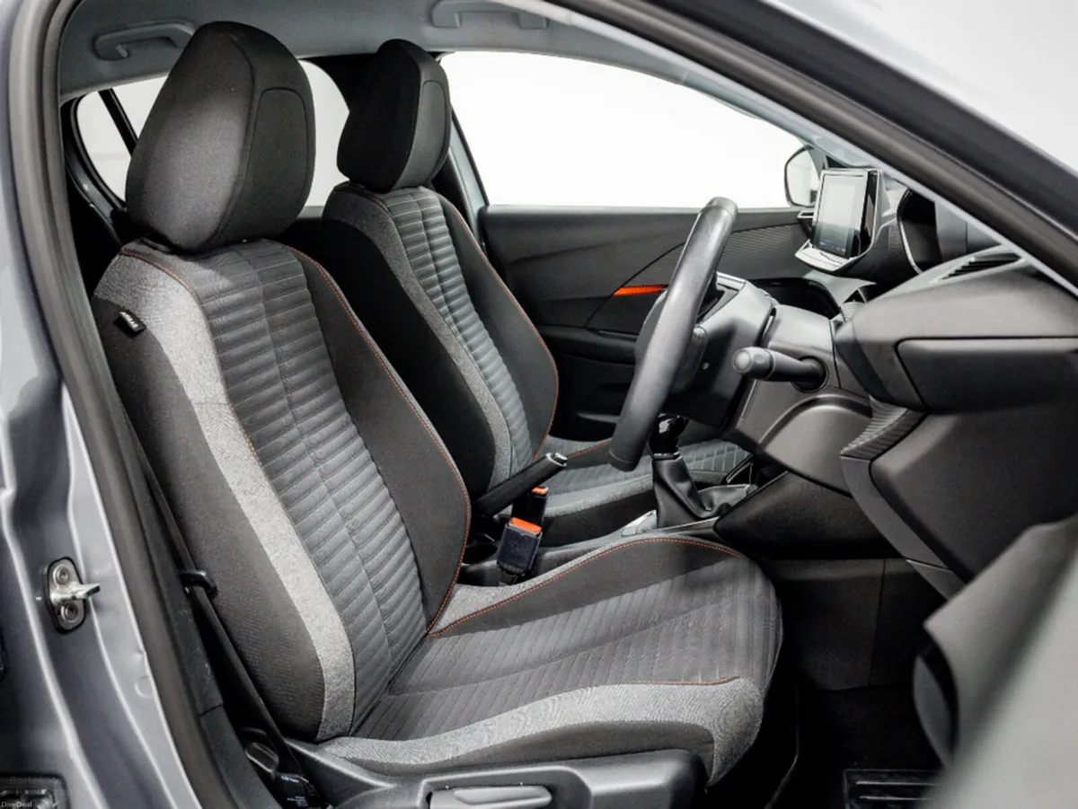 Peugeot 208 Active 1.2 Petrol 75HP - Image 3