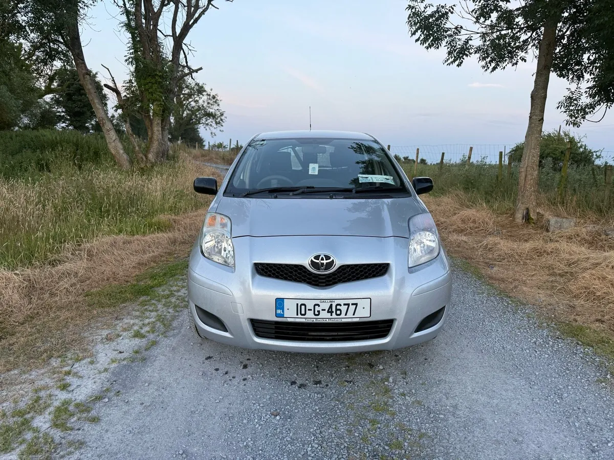 2010 Toyota Yaris 1.0 Petrol LOW MILEAGE - Image 2