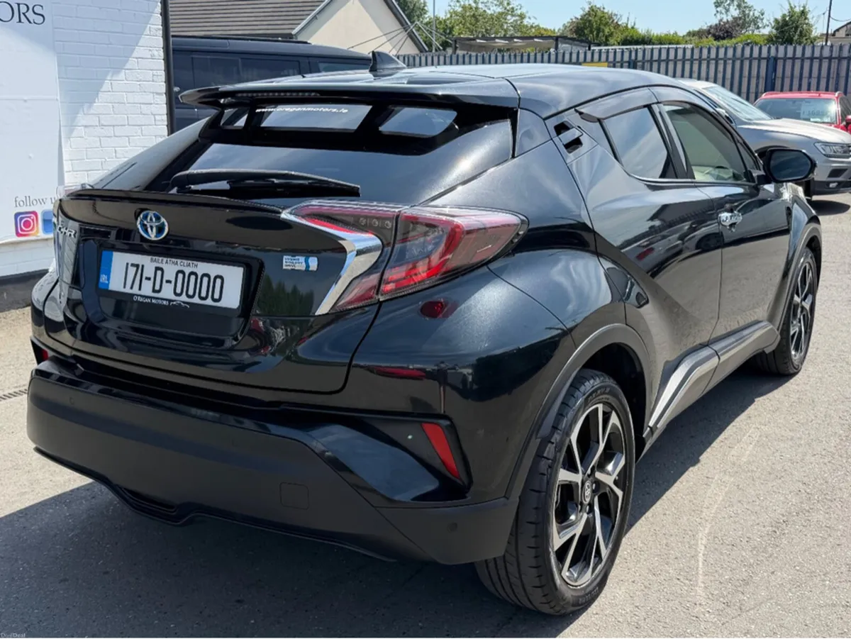 Toyota C-HR (171) 1.8 HYBRID SPORT AUTO - Image 4