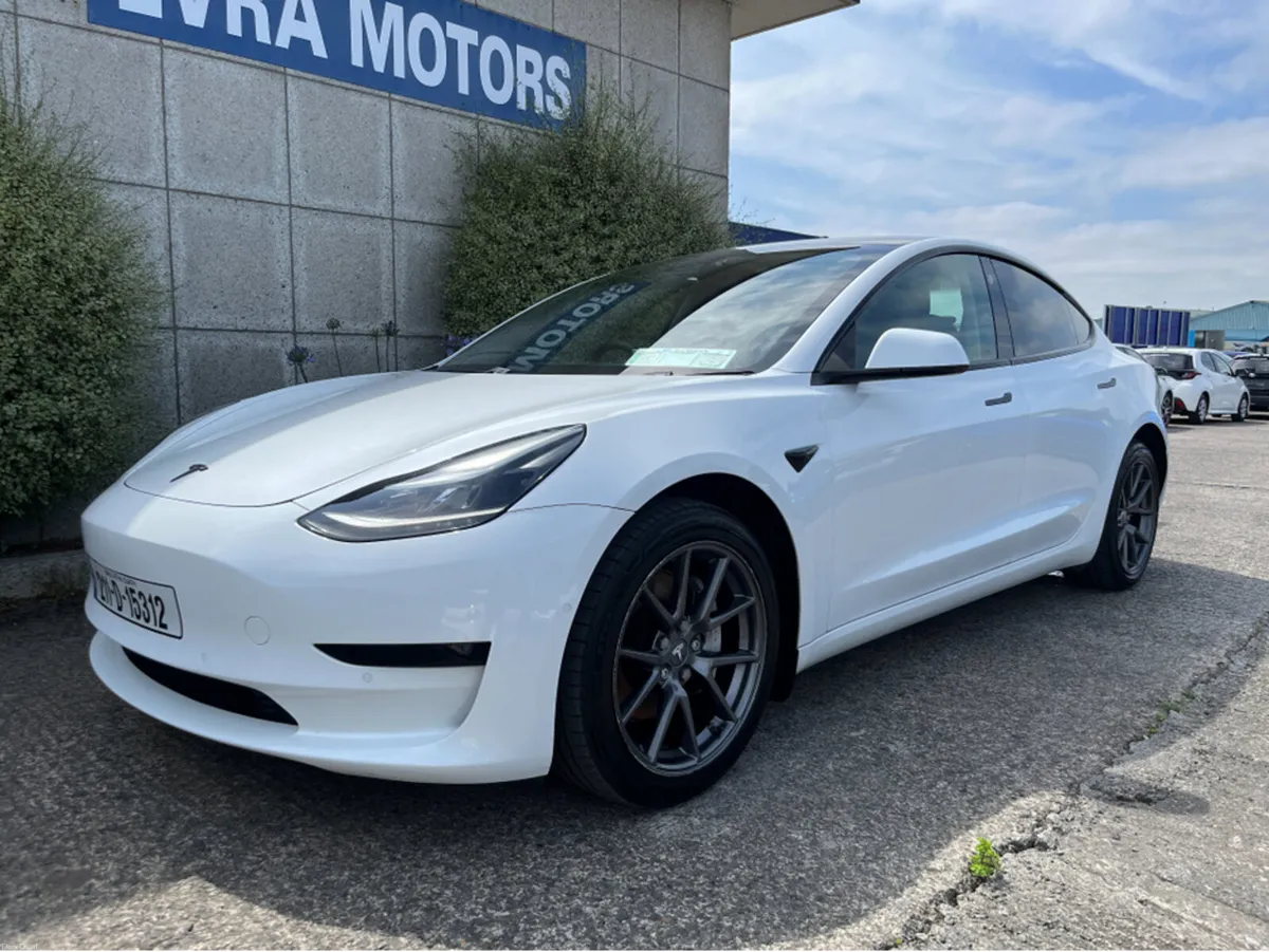 Tesla Model 3 SR RWD EV //FULL LEATHER HEATED ELEC - Image 6