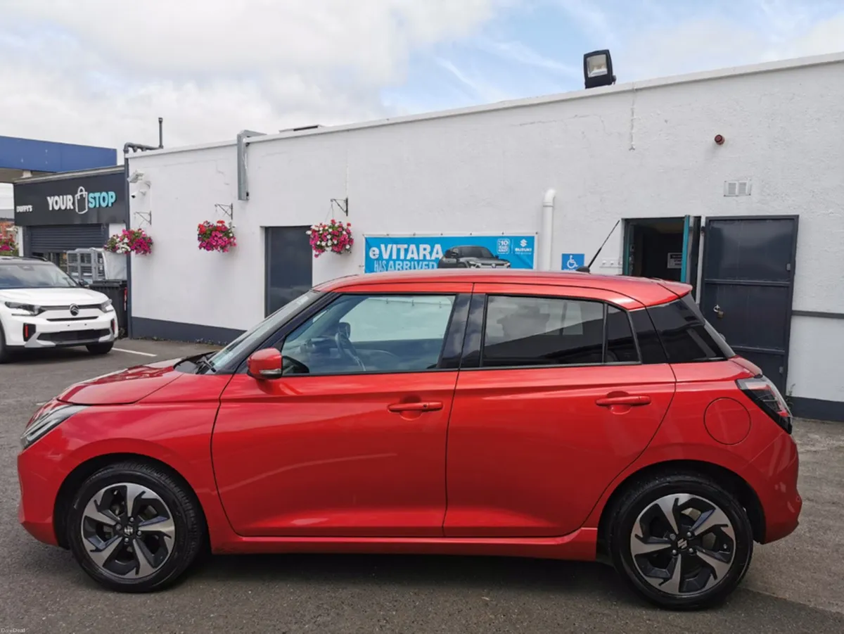Suzuki Swift 1.2 HYBRID ULTRA 5DR (10YR warranty a - Image 5