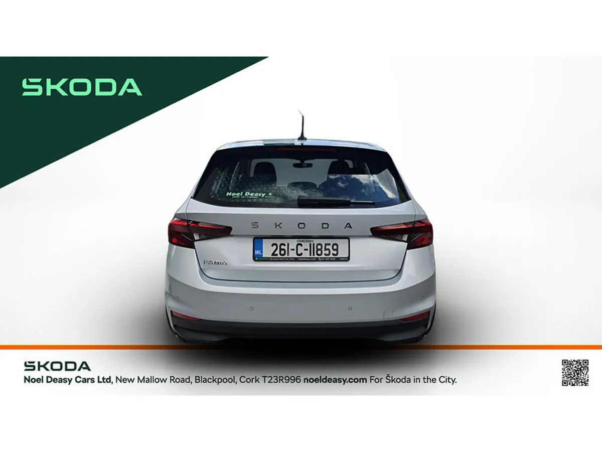 Skoda Fabia ESSENCE 1.0 80 BHP- A/C-PARK ASSIST- S - Image 5