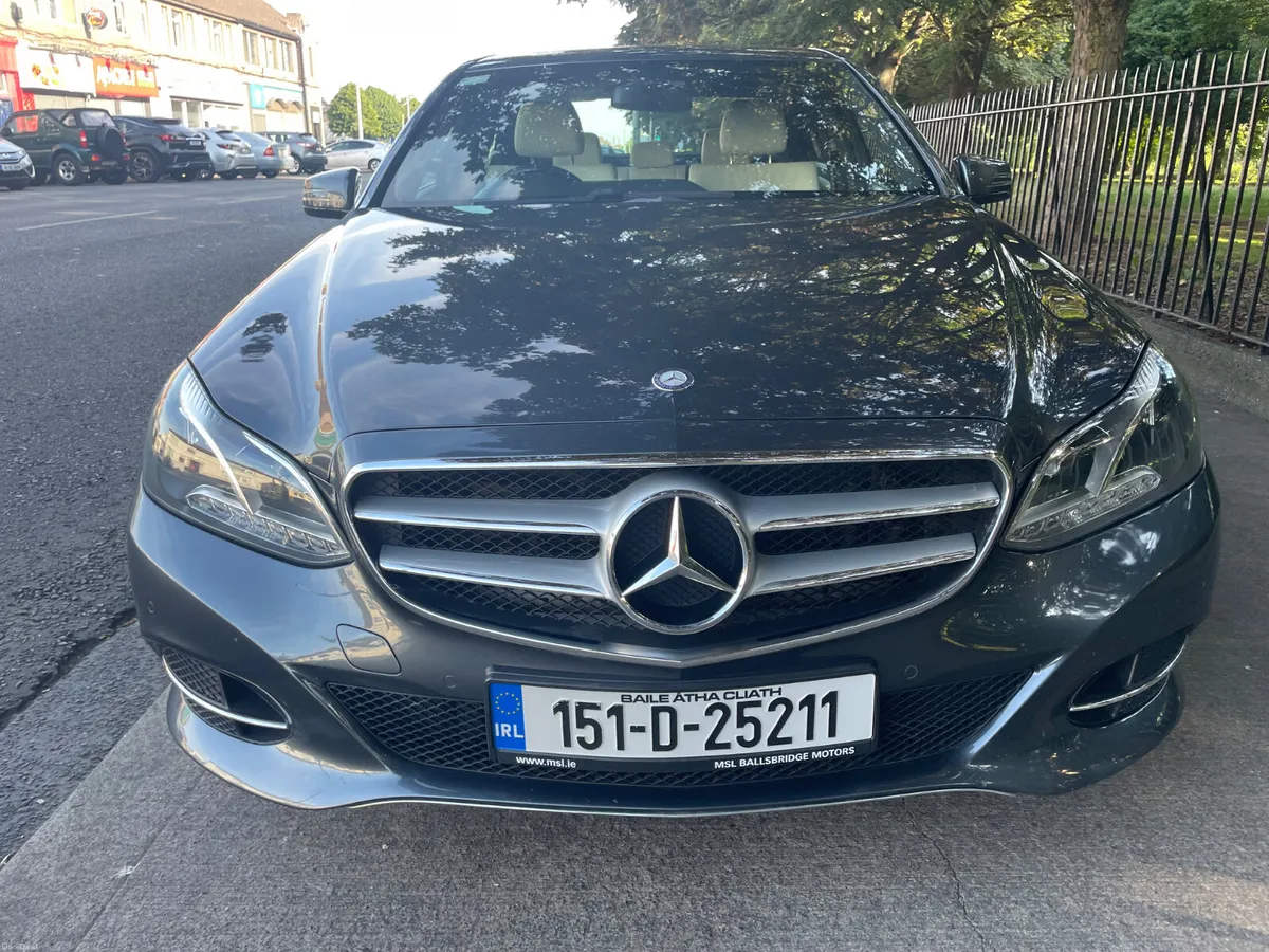 2015 MERCEDES E220 AVANTGARDE IVORY LEATHER - Image 4