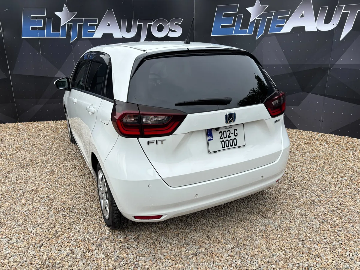 Honda Fit Self Charging Hybrid 2020 - Image 4