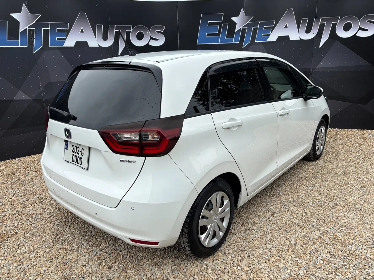 Honda Fit Self Charging Hybrid 2020 - Image 6