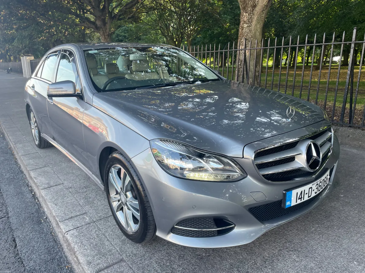 2014 MERCEDES E300 DIESEL IVORY LEATHER - Image 1