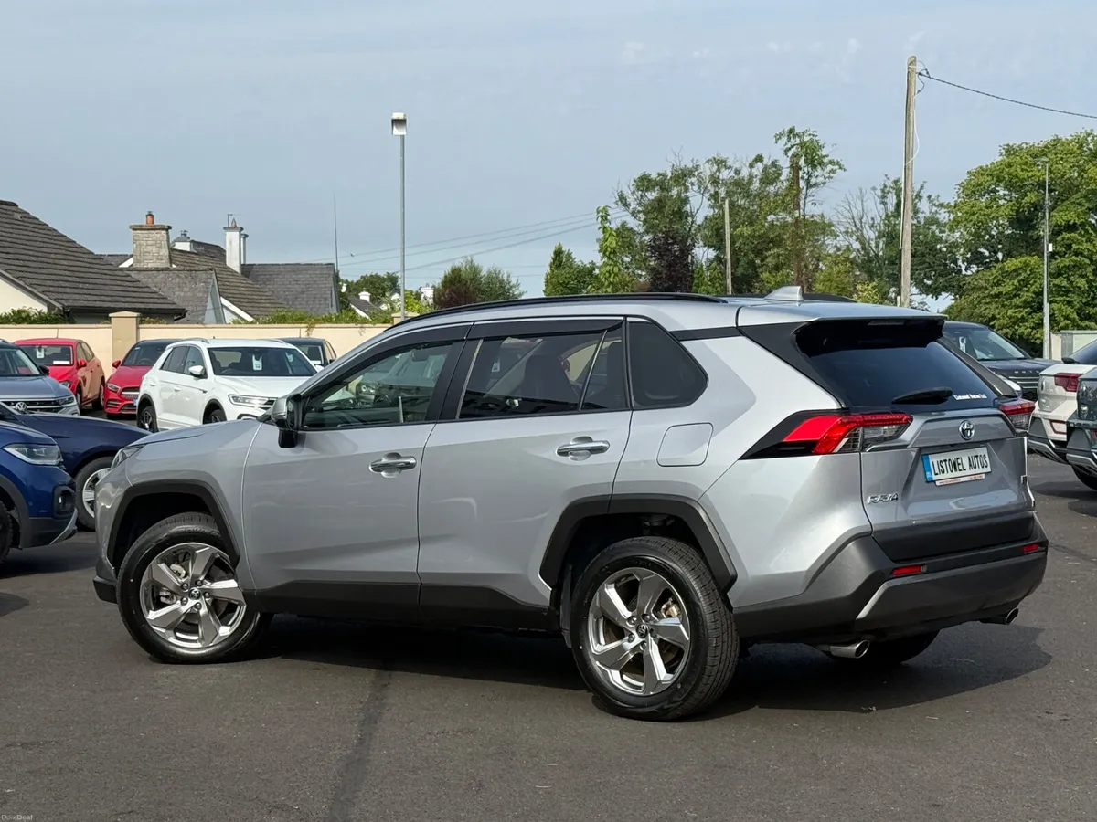 211 TOYOTA RAV4 2.5 PETROL HYBRID 178BHP LEATHER - Image 3