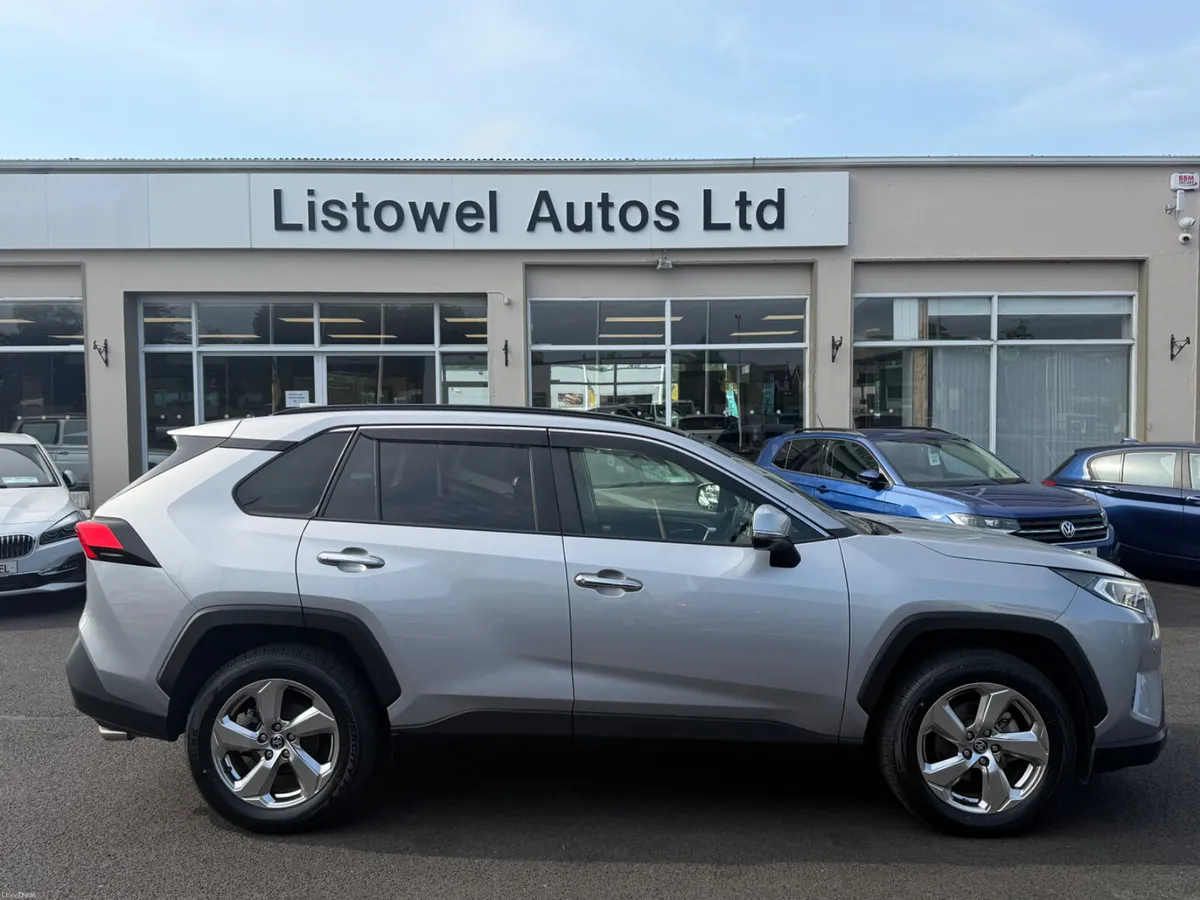 211 TOYOTA RAV4 2.5 PETROL HYBRID 178BHP LEATHER - Image 1