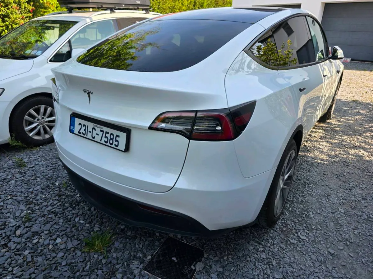 Tesla Model Y rwd - Image 1