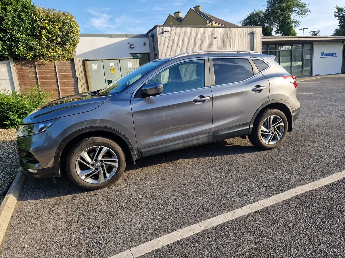 Nissan Qashqai 2017 - Image 2