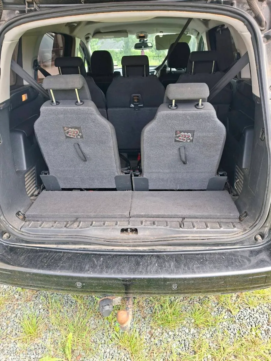 MPV - Image 1