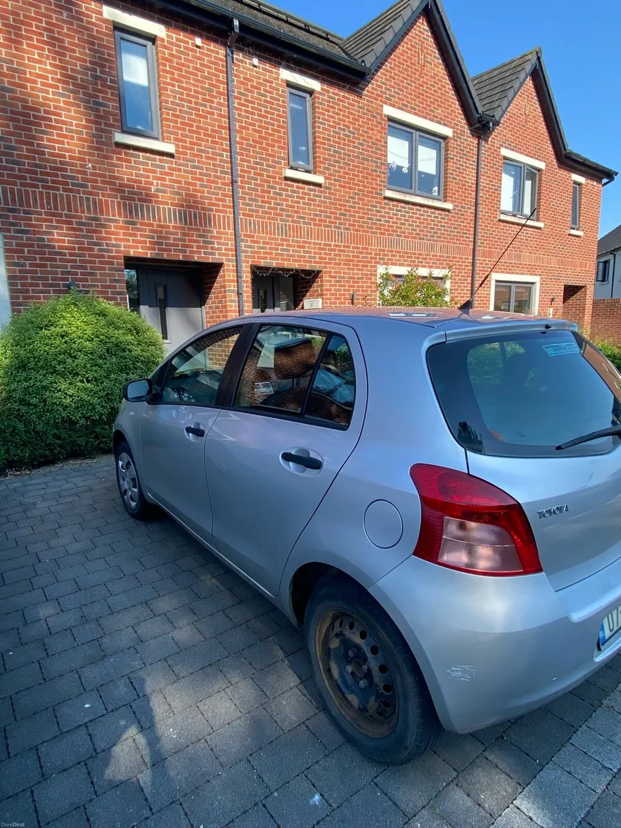 Toyota Yaris 1.0 Petrol | 2007 | ONLY 79.400km - Image 2
