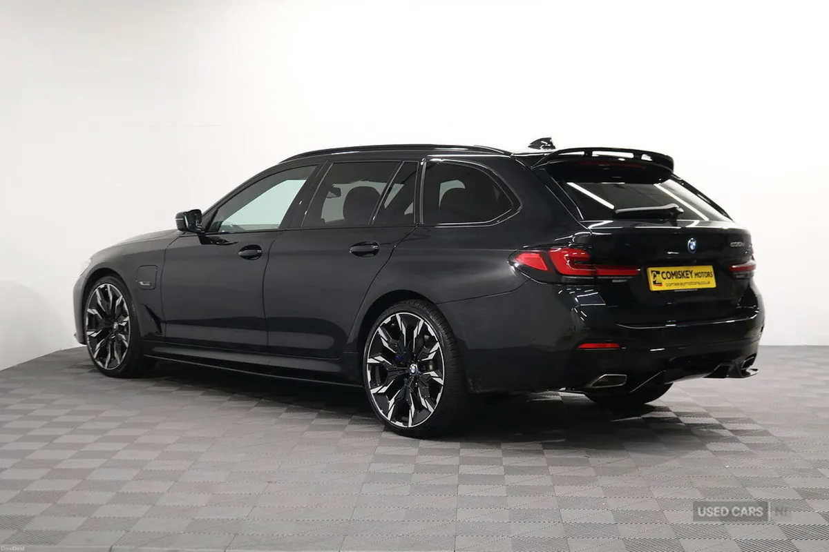 BMW 5-Series 530e M Sport - Image 5