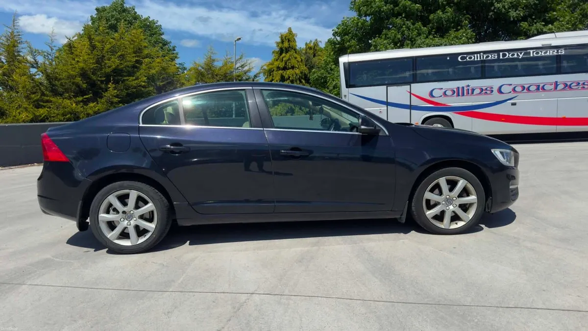 2016 Volvo s60 - Image 3