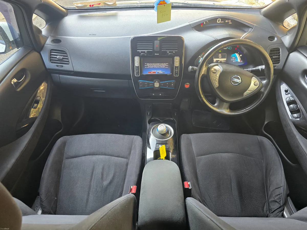 2016 Nissan Leaf  SV Winter pack - Image 2