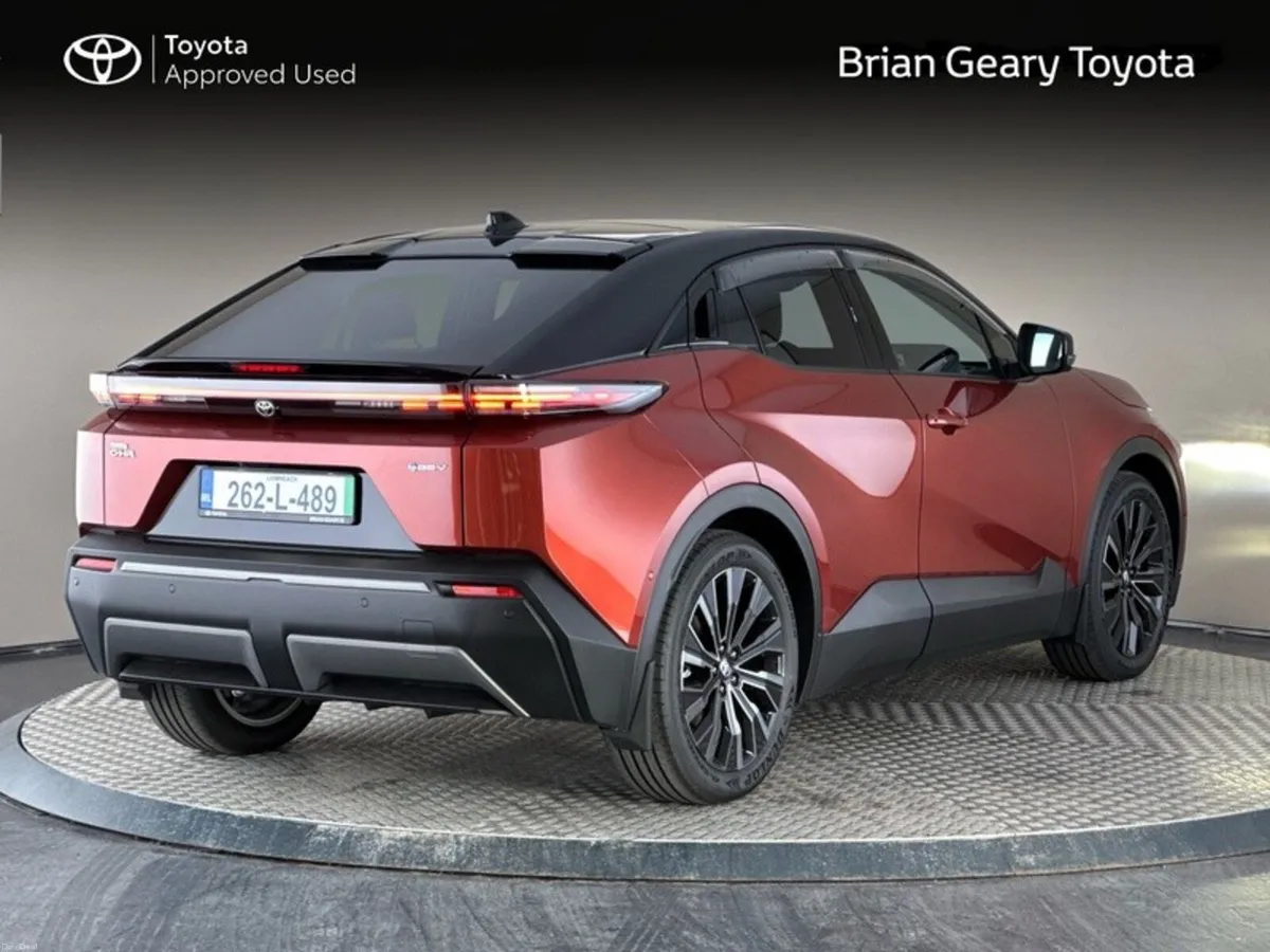 Toyota C-HR CHR+ Premiere Electric - Image 2