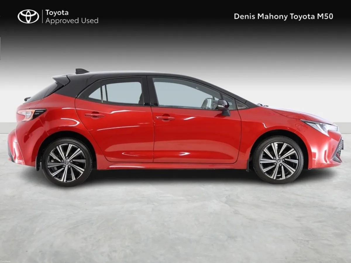 Toyota Corolla Luna Sport Hybrid Hatchback - Image 3