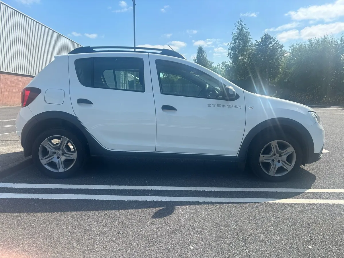 Dacia step way - Image 4