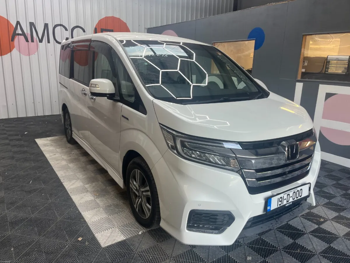 Honda Stepwagon 2019 HONDA STEPWAGON HYBRID G 2.0 - Image 1