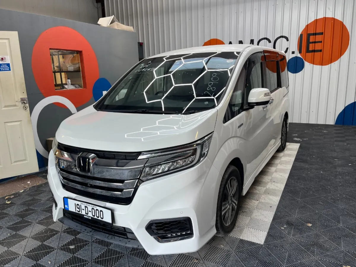Honda Stepwagon 2019 HONDA STEPWAGON HYBRID G 2.0 - Image 5