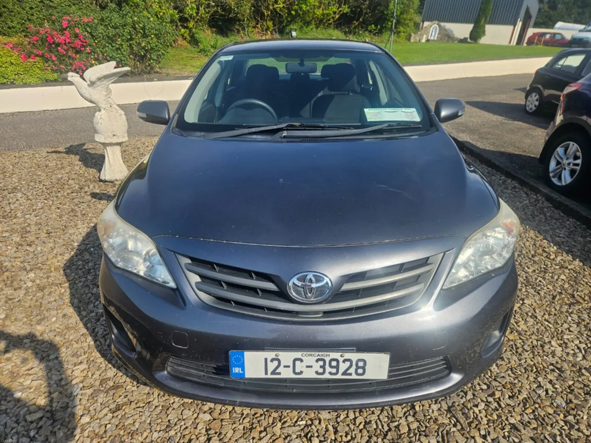 Toyota Corolla 1.4 D-4D TERRA MC 4DR - Image 2