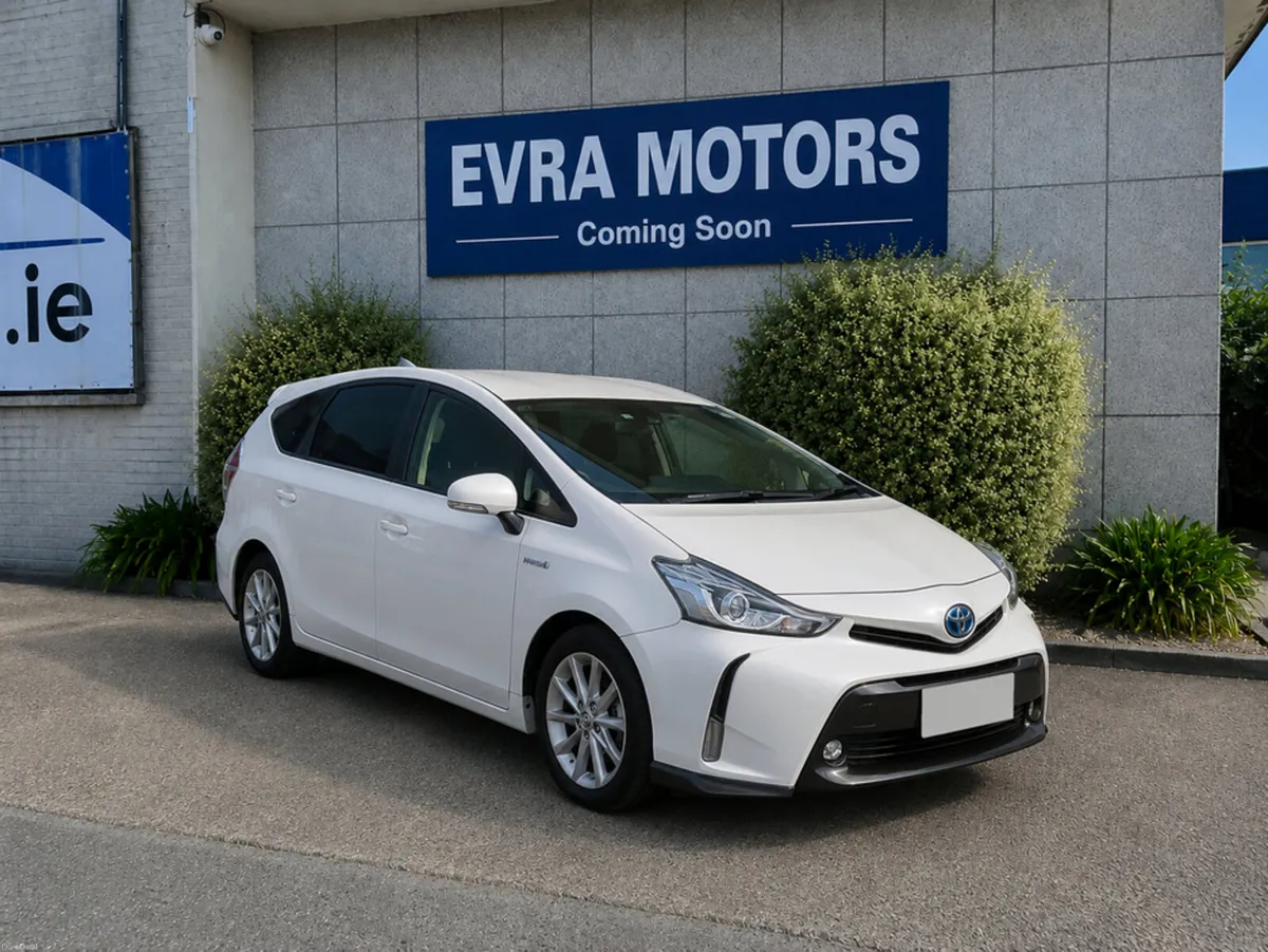 Toyota Prius 7 SEATER AUTOMATIC HYBRID 1.8 PETROL