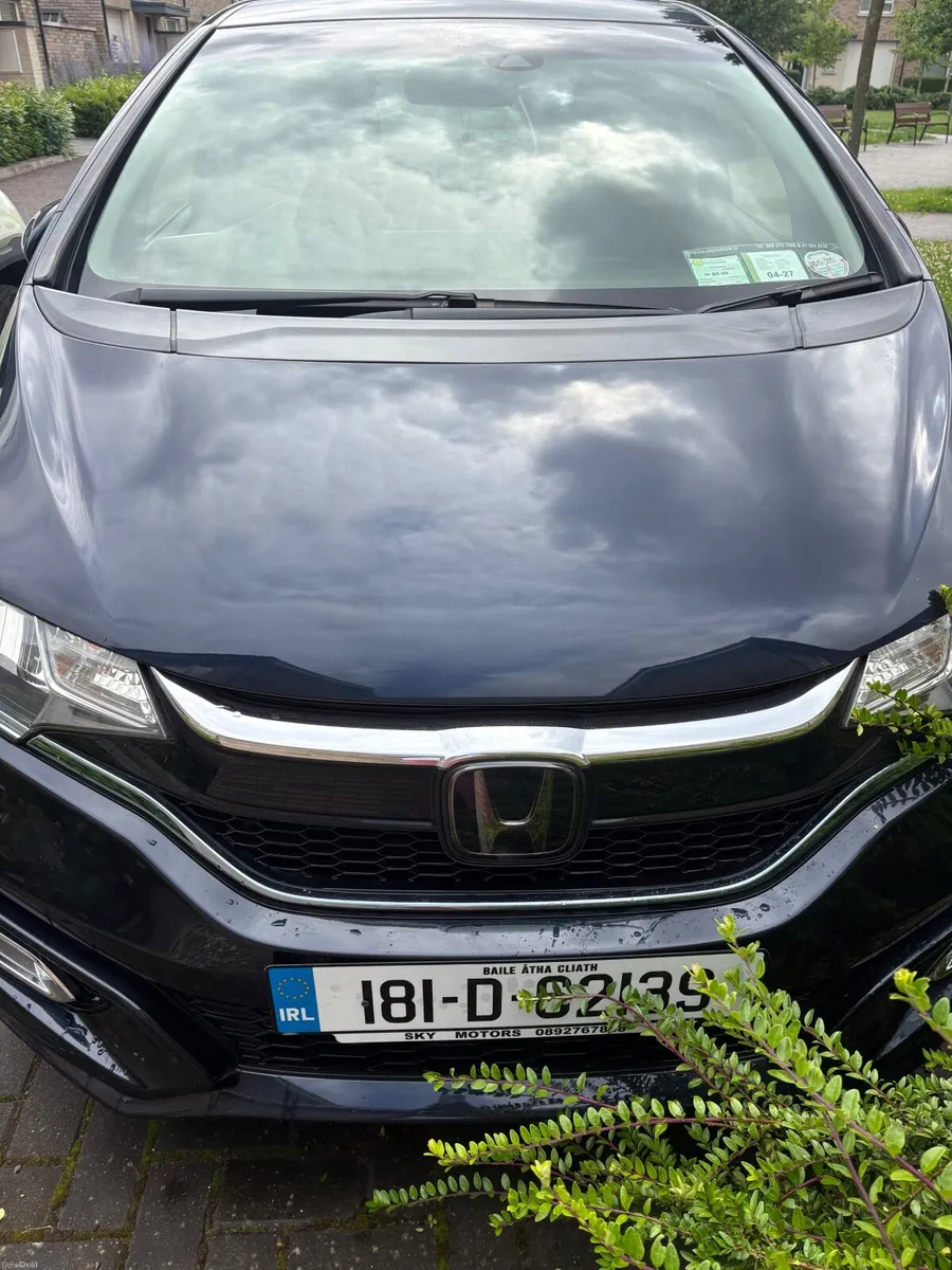 Honda Fit 2018 - Image 2