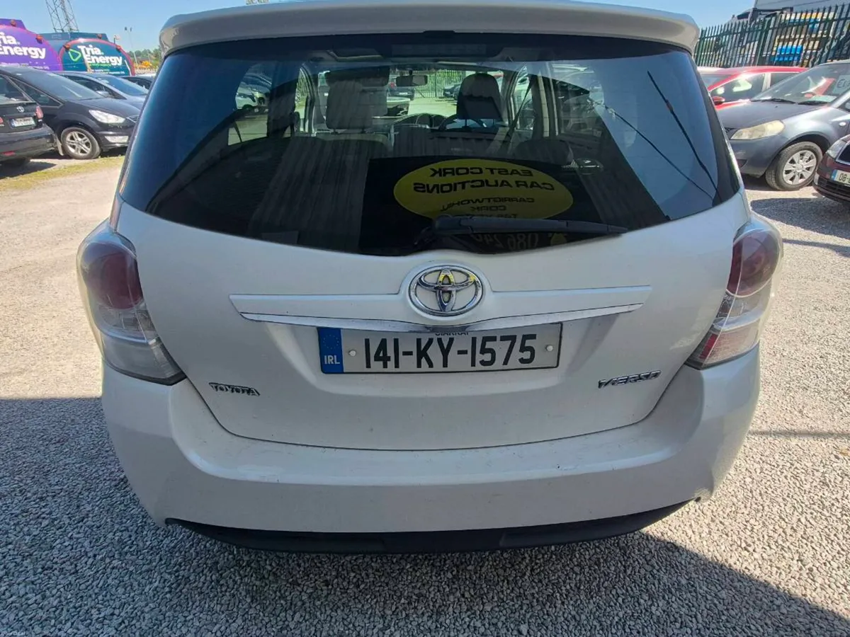 Car - Image 3