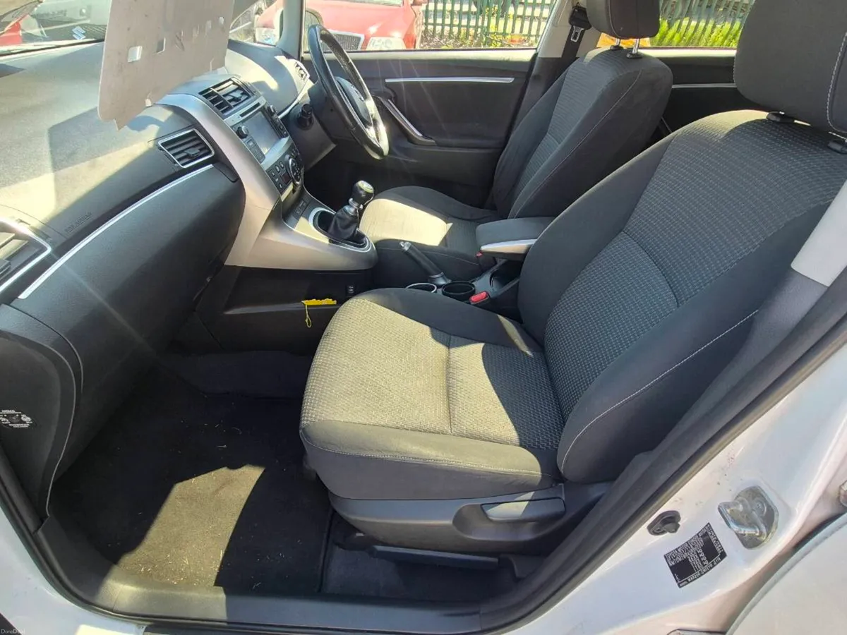 Car - Image 5
