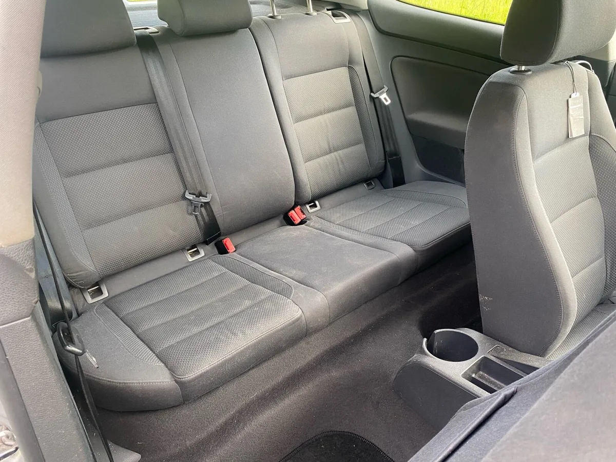 04 VW Golf - Image 6