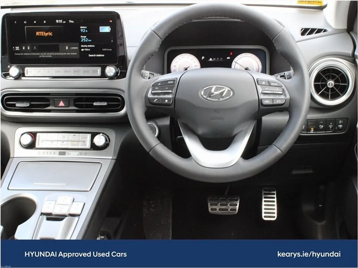Hyundai KONA Kona EV Premium 64 kWh - Image 4