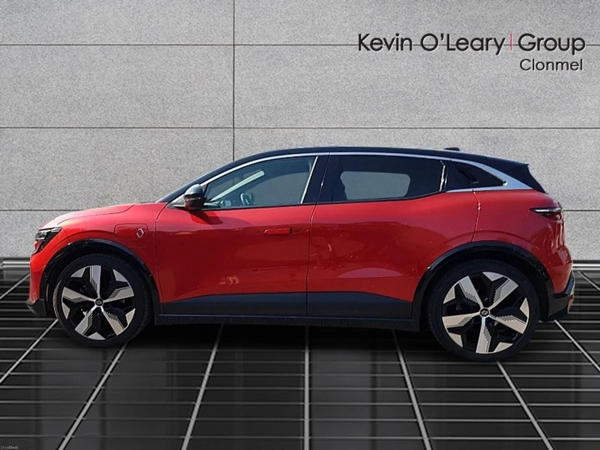 Renault Megane E-Tech Techno EV60 220hp - Image 6