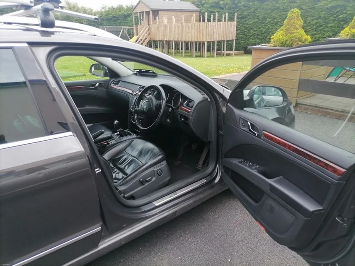 Skoda Superb Estate, 4x4, 200 BHP - Image 3