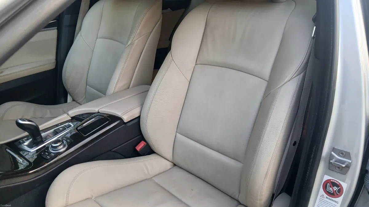 BMW 5-Series 2013 *520D MSPORT TOURING* AUTO - Image 5
