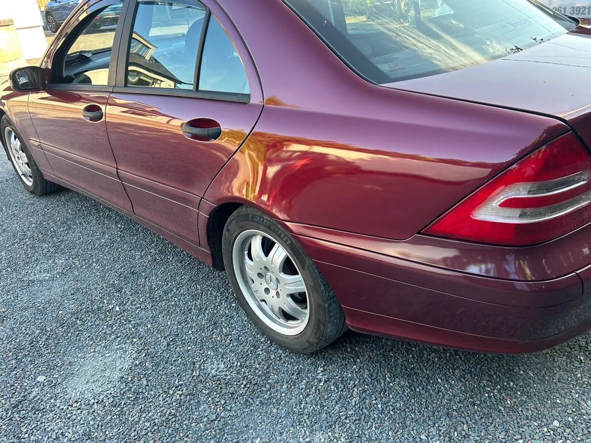 Car - Image 4
