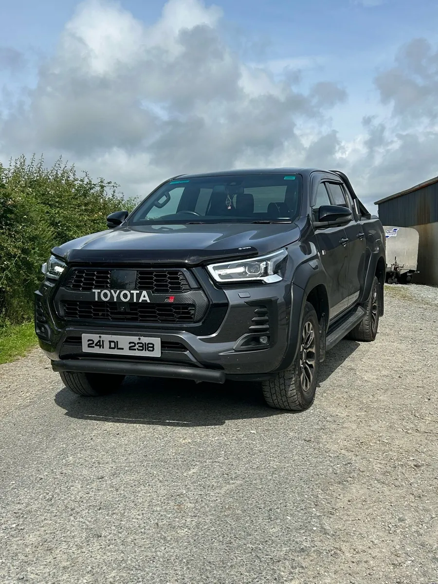 Toyota Hilux Gr Sport - Image 1