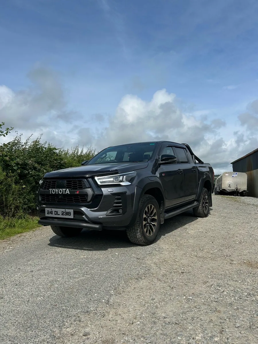 Toyota Hilux Gr Sport - Image 4
