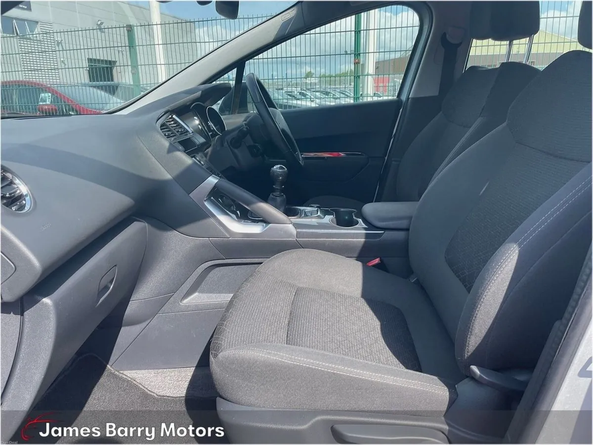 Peugeot 3008 1.6 Hdi 115 bhp Active - Image 6