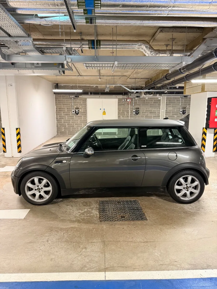 Mini Cooper 2006 - Image 2