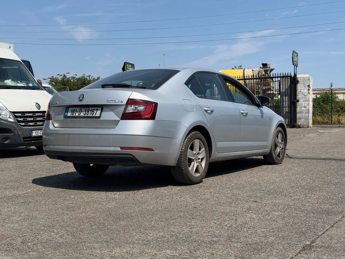 Skoda Octavia 1.6 TDI Ambition - Image 3