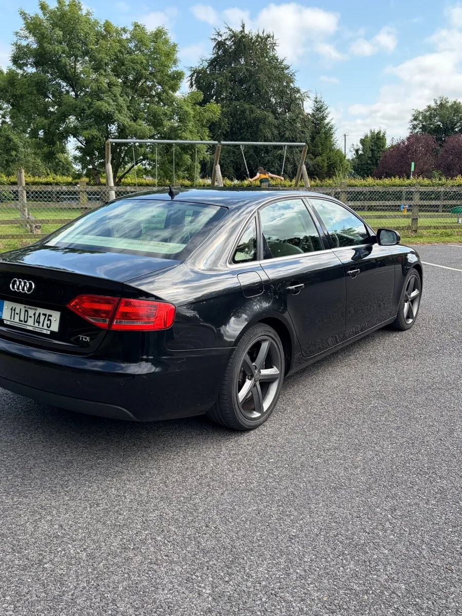 Audi A4 2011 - Image 2