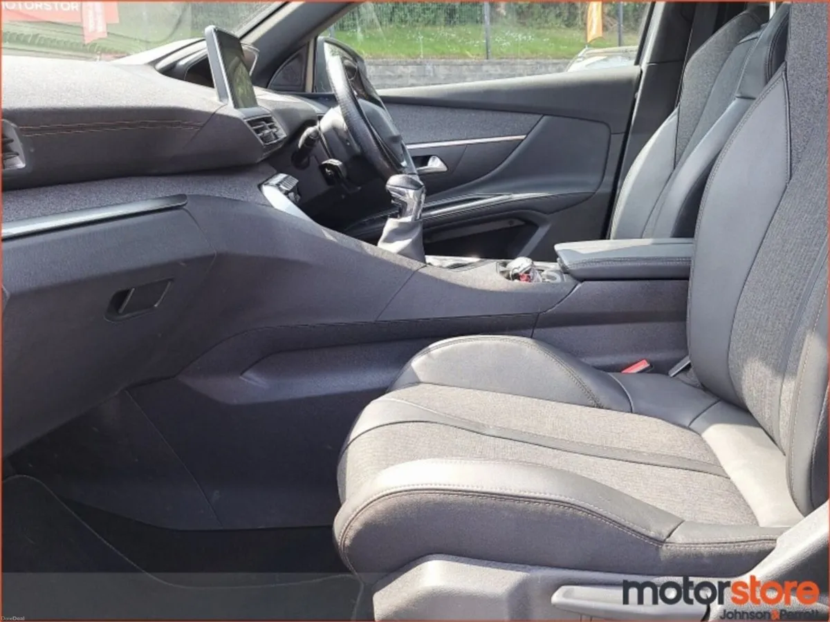 Peugeot 5008 1.2 PureTech 130bhp GT Line - Image 4